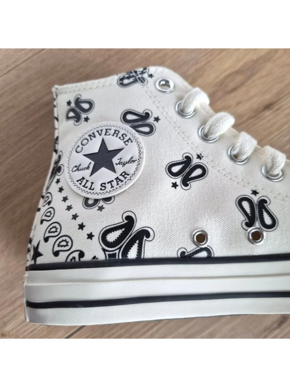⭐Converse Chuck Taylor High Paisley Sz 8.5 Women's shoes Sneaker Black A15810F